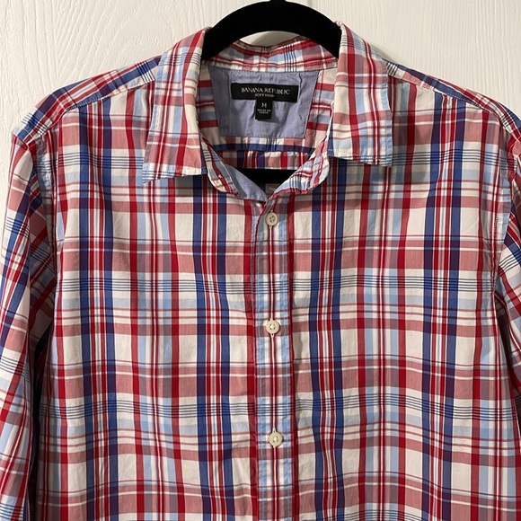 Banana Republic Soft Wash Men’s Plaid Red/White/Blue Button Down Size Medium - Picture 3 of 7
